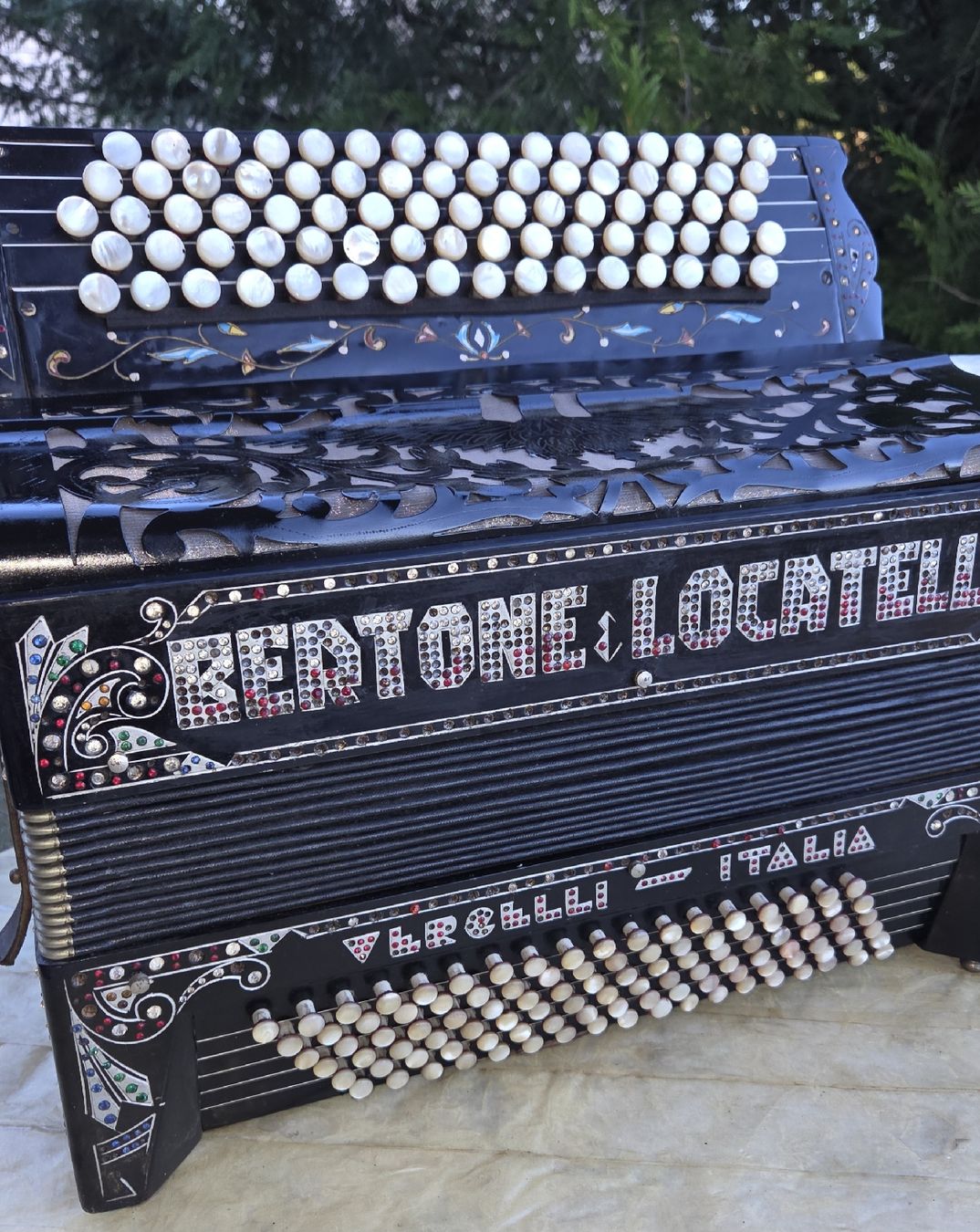 Strumenti musicali: Accordéon Bertoni Locatelli  – Difettoso da Penthalaz venduto da EvandroLuz 3