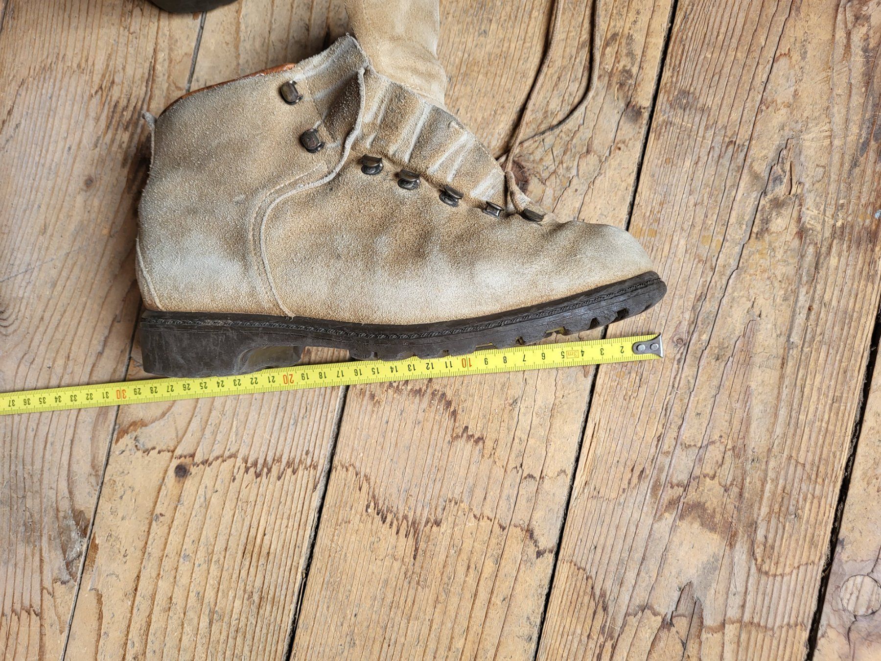 Scarpe da donna: Wanderschuhe – Usato da Flawil venduto da Uncristalized 6