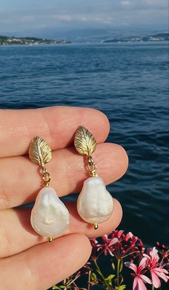 Boucles d'oreille: Chic Keshi Pearl Gold Plated Earrings – Neuf avec emballage d'origine à Rüschlikon par ThereseJewelryDesign 2