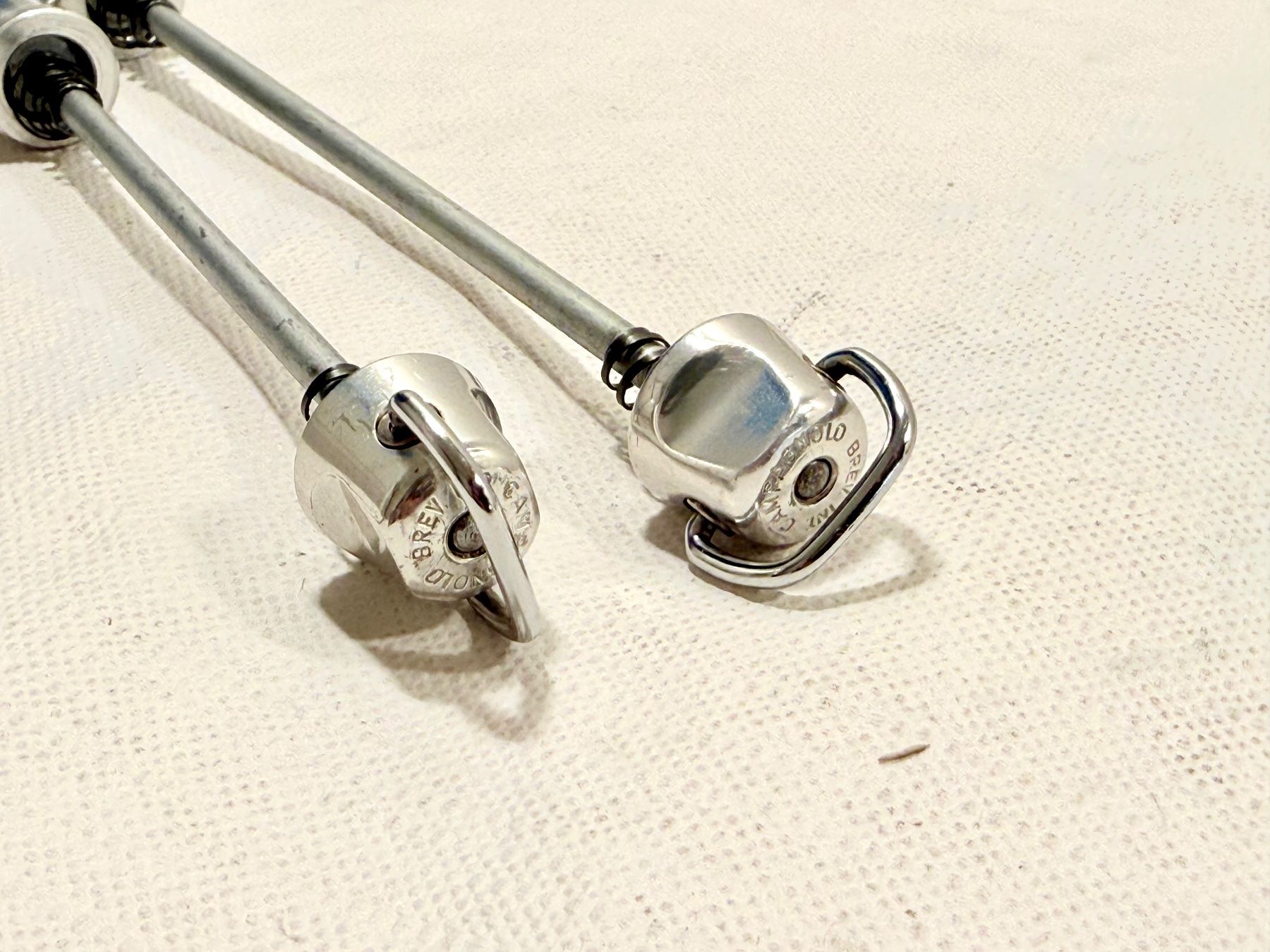 Campagnolo Pezzi di ricambio: Campagnolo Schnellspanner Set 129 Gramm / 2607 – Usato da Luzern venduto da bikeandbeltcom 2