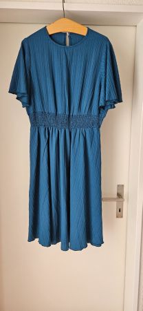 Sommerkleid in Petrol mit Perlknopf Gr. XL = 44
