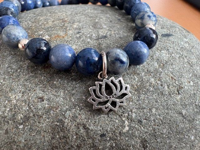Bracciali & Braccialetti: Armband aus Lapislazuli und Silber 925 – Nuovo e nell'imballaggio originale da Sursee venduto da Allabus 1