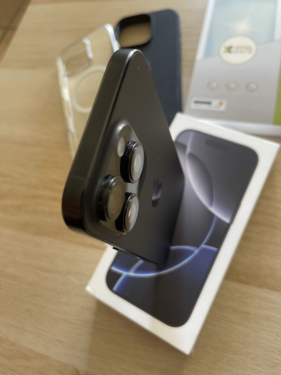 Apple Telefoni cellulari / Smartphones: IPhone 16 pro 128gb 91% – Usato da Biel/Bienne venduto da ham_wf9n 2