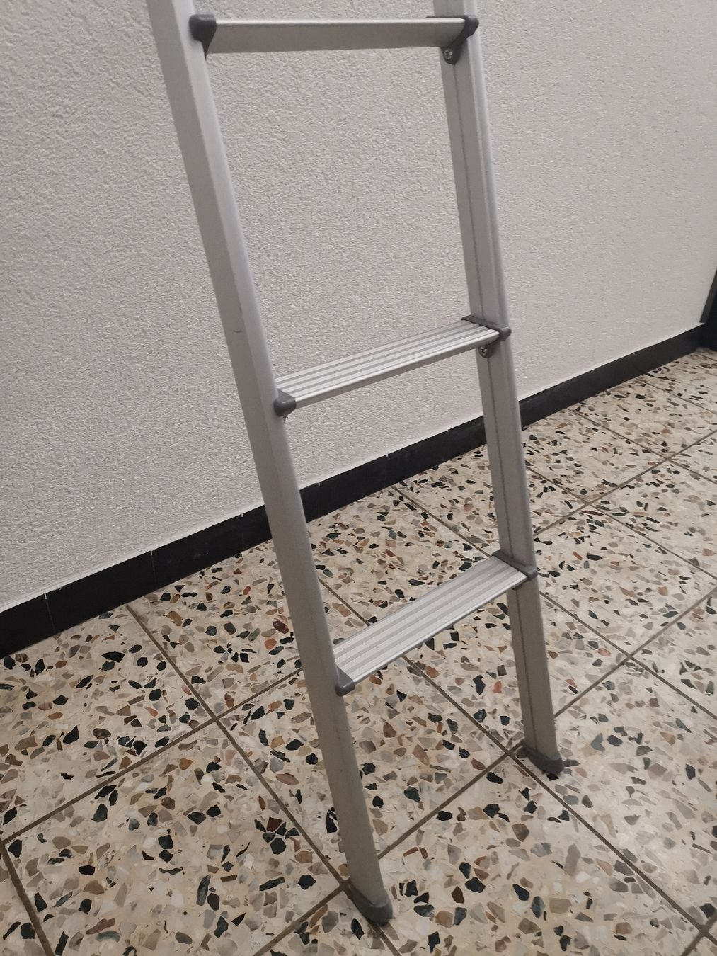 Hymer Scale: Leiter Hochbett – Usato da Sulz AG venduto da L_Heeb 2