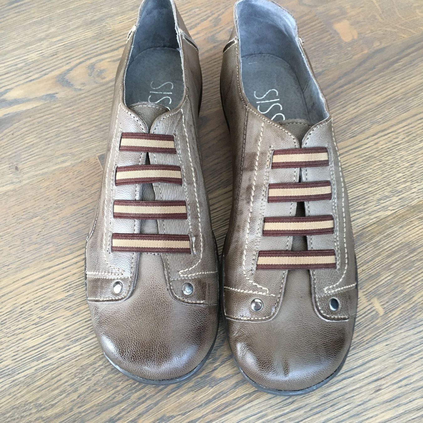 Scarpe da donna: Schuhe aus Leder , Gr. 38 Fabrikneu – Nuovo (secondo la descrizione) da Mühlethurnen venduto da Fudoshin1 1