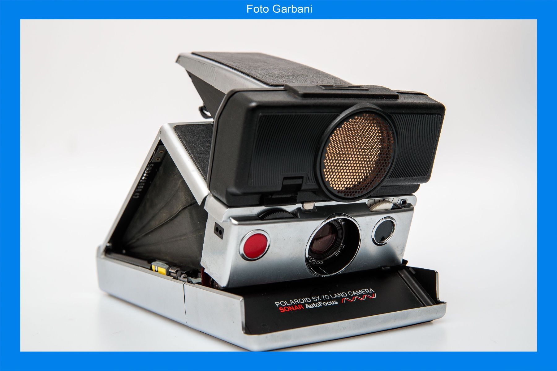 Polaroid Fotocamera: Polaroid SX-70 Sonar Autofocus – Usato da Muralto venduto da FotoGarbani