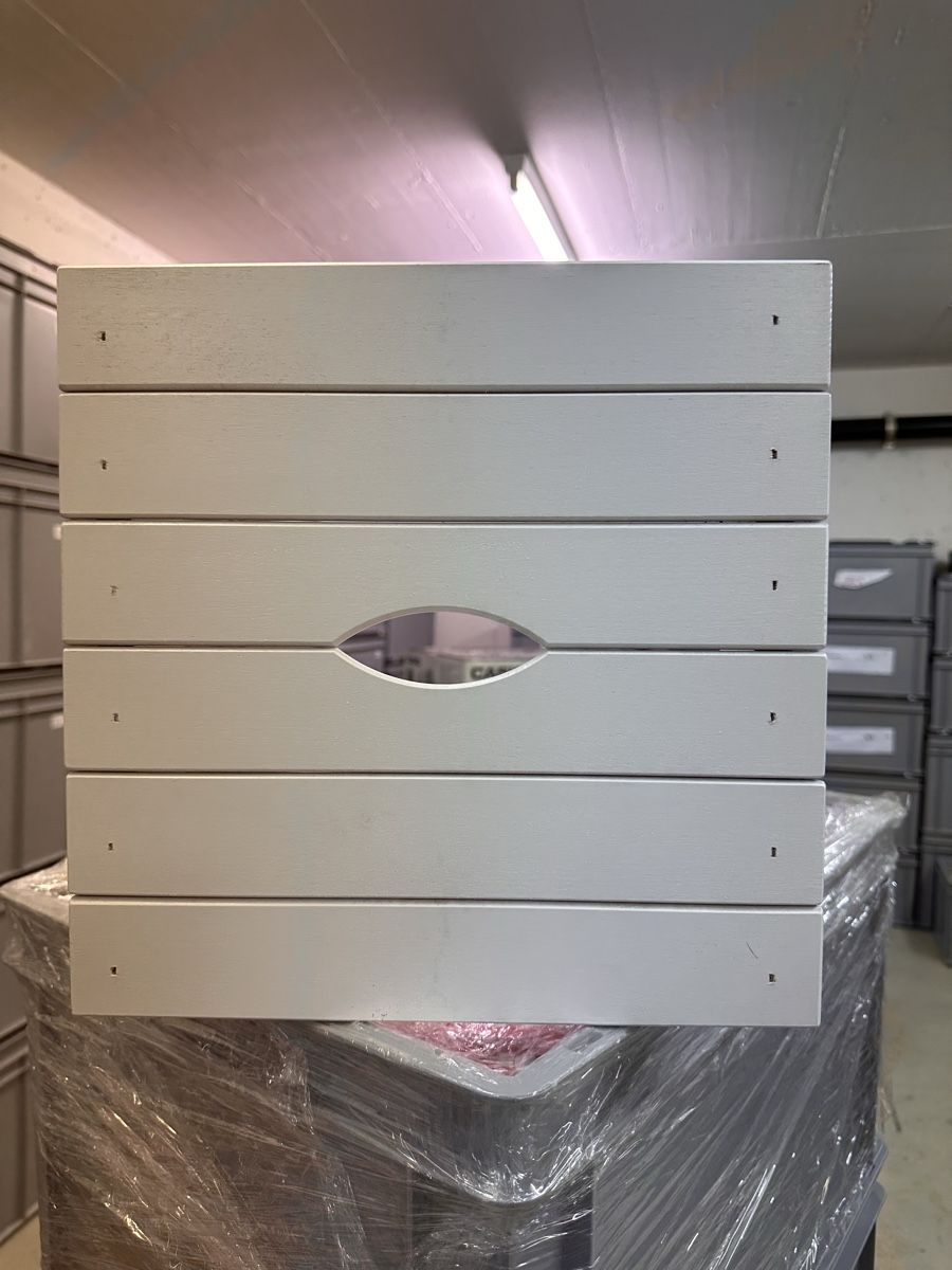 Micasa Sgabelli: Holzhocker (Taburettli) – Nuovo (secondo la descrizione) da Schlieren venduto da Moma0 1
