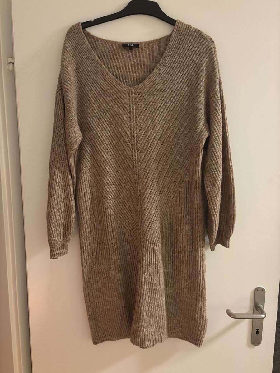C&A Maglioni & Felpe: C&A Strickkleid / Longpullover (Gr. M) – Usato da Luzern venduto da aloevira