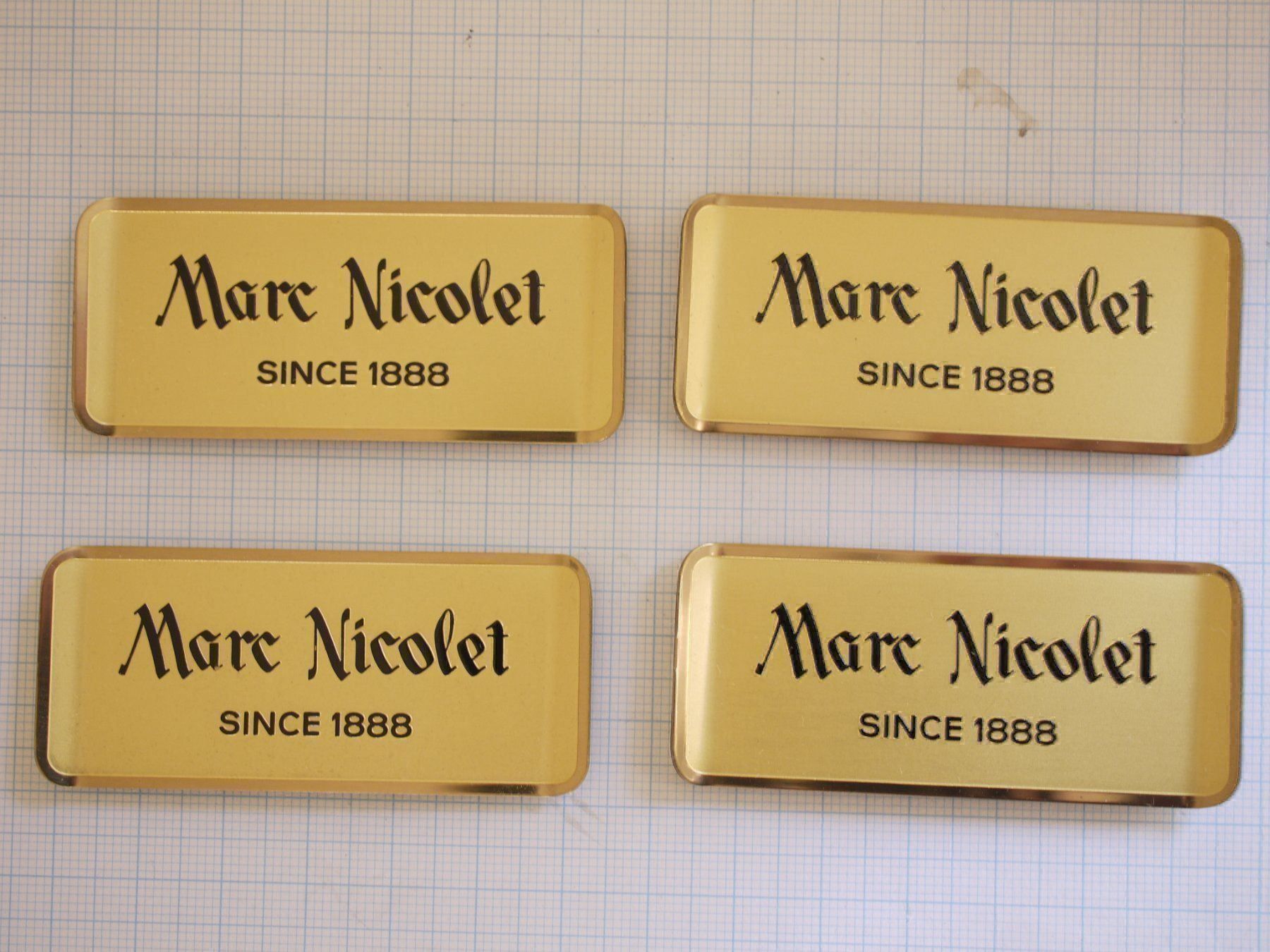 Schilder: Marc Nicolet Display Schild Lot – Gebraucht aus Gross von Retro20