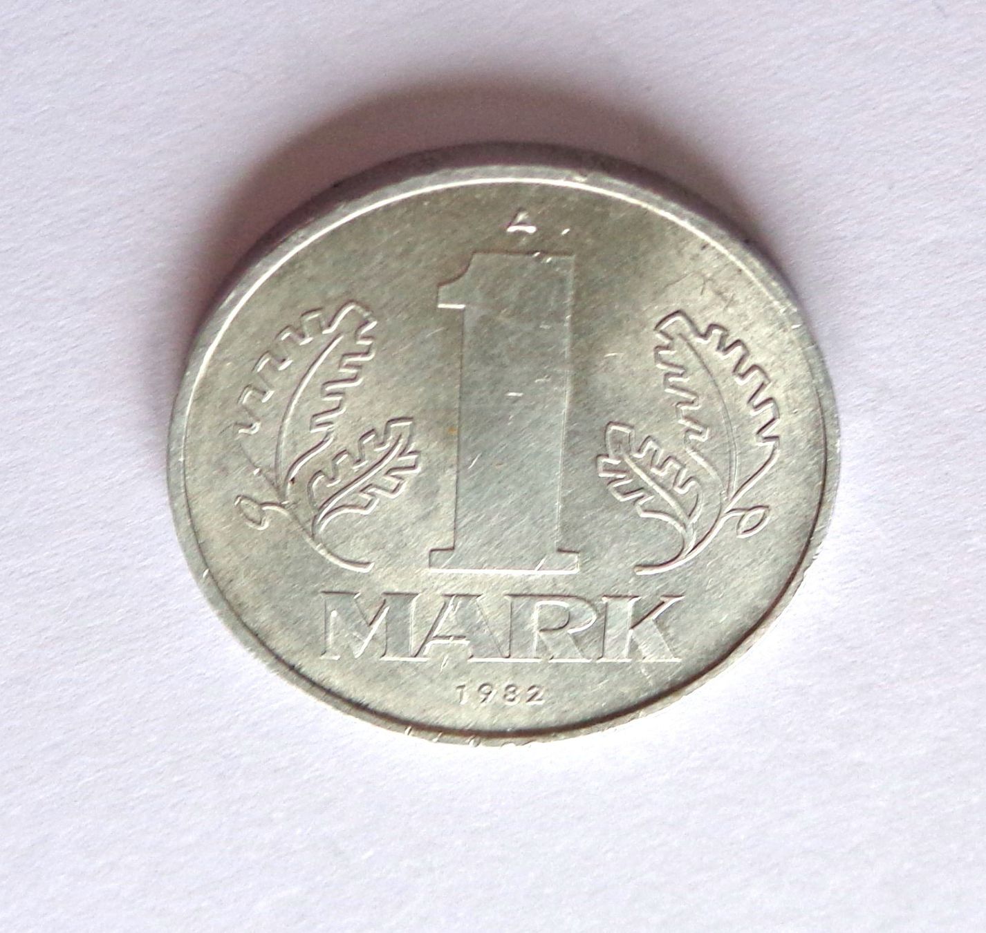 Tutti le monete: 1 Mark DDR 1982 A – Usato da Kriens venduto da TSCH1