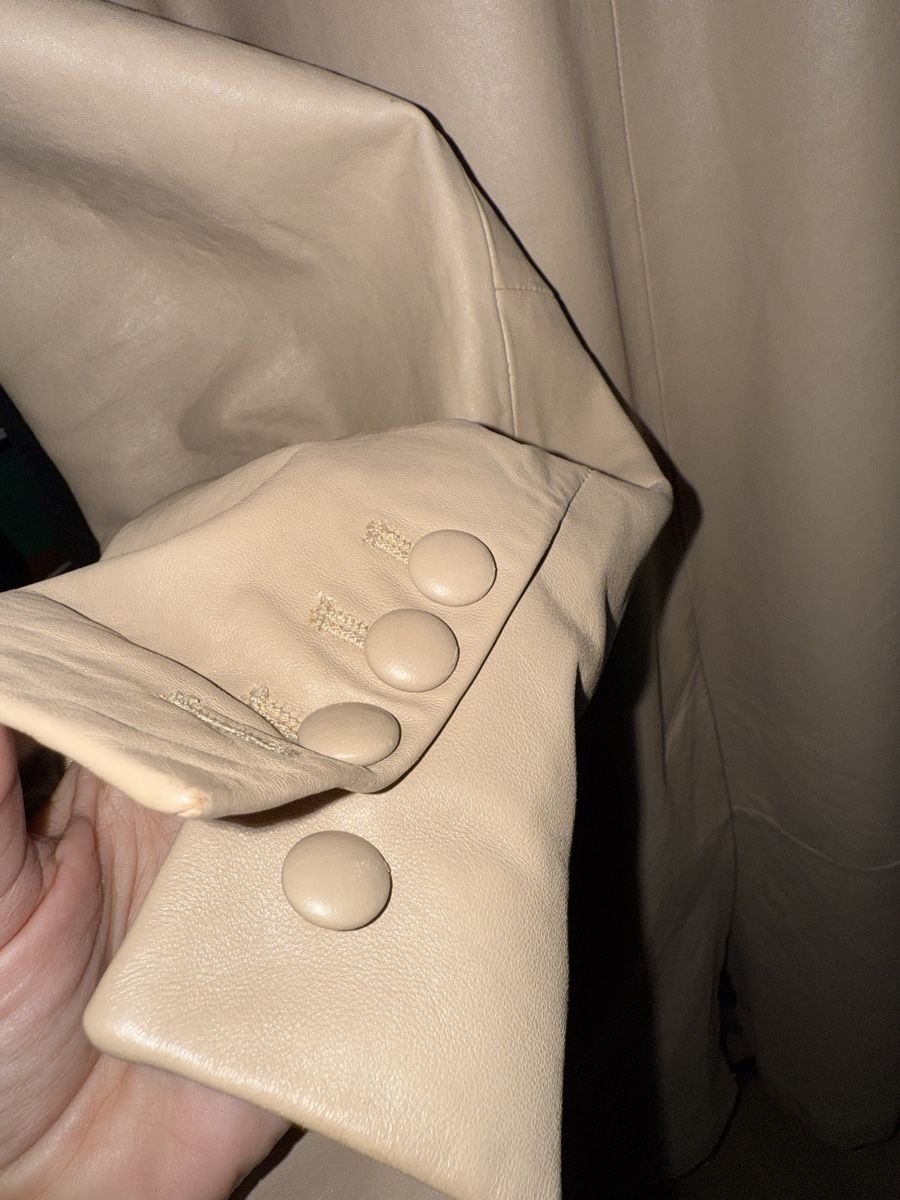 Giacche: Magda Butrym leather coat – Usato da Genève venduto da val_rp9x 3