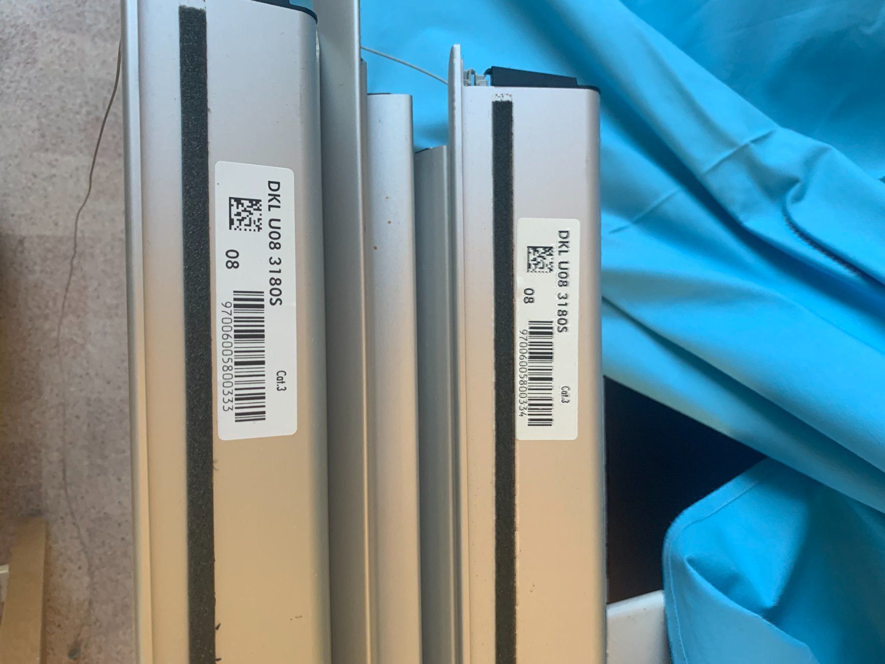 Tende da sole: 2 VELUX Verdunkelungsrollos – Usato da Arch venduto da seil819 2