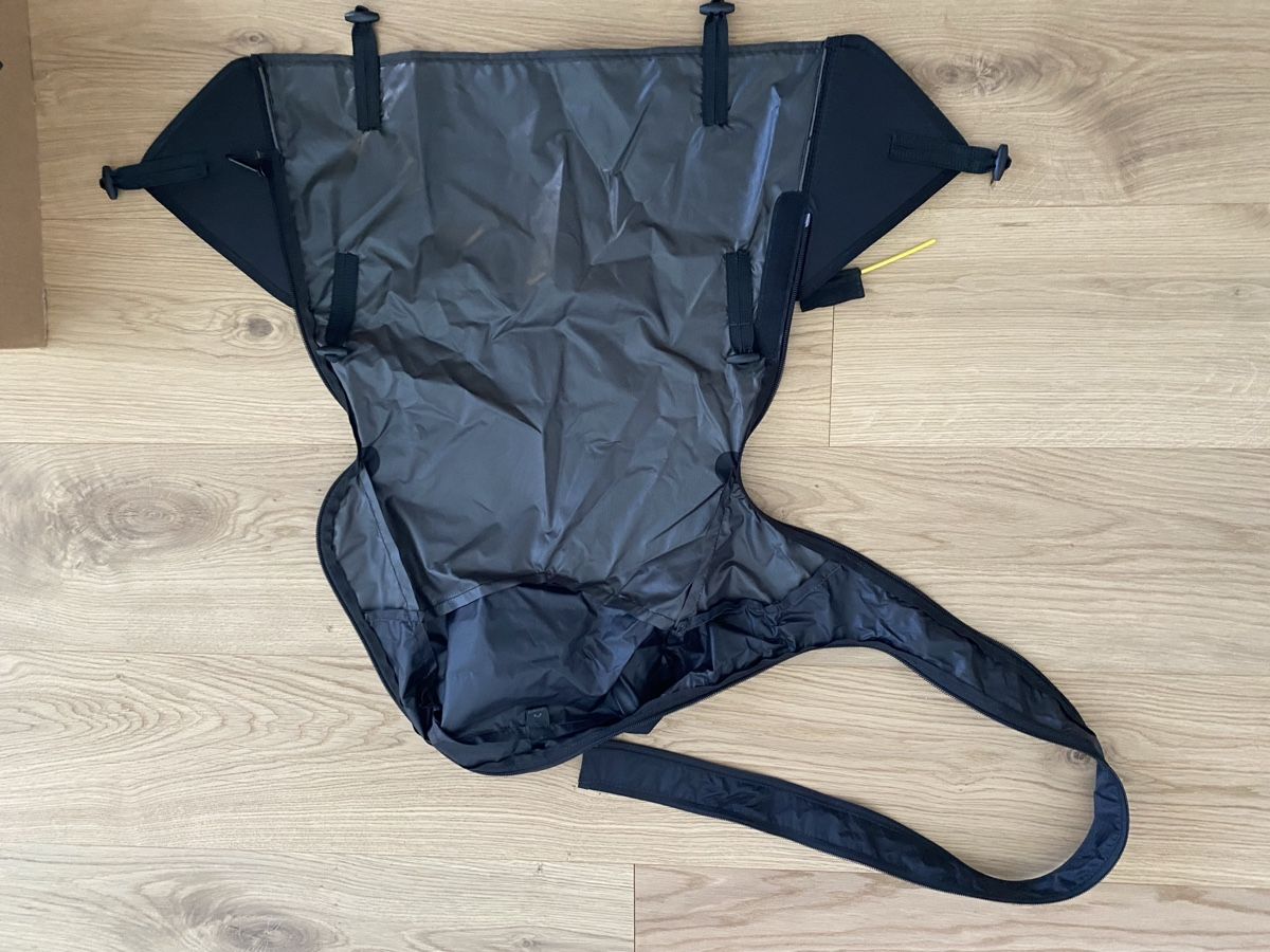 Sport dell'aria & Aquiloni: Coverback zu Advance Easiness 3 – Usato da Spiez venduto da Delite01 1