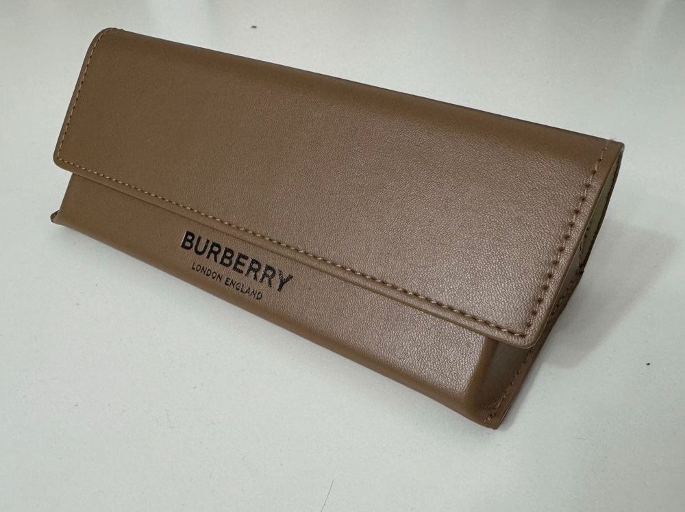 Neues BURBERRY Brillenetui (nie benutzt) | Kaufen auf Ricardo