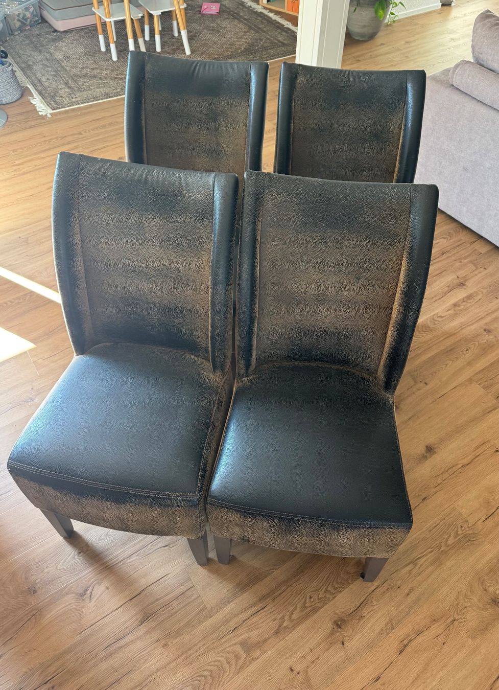 Chaises: Esszimmerstühle 8 Stück – D'occasion à Meggen par jel_8jmv 2