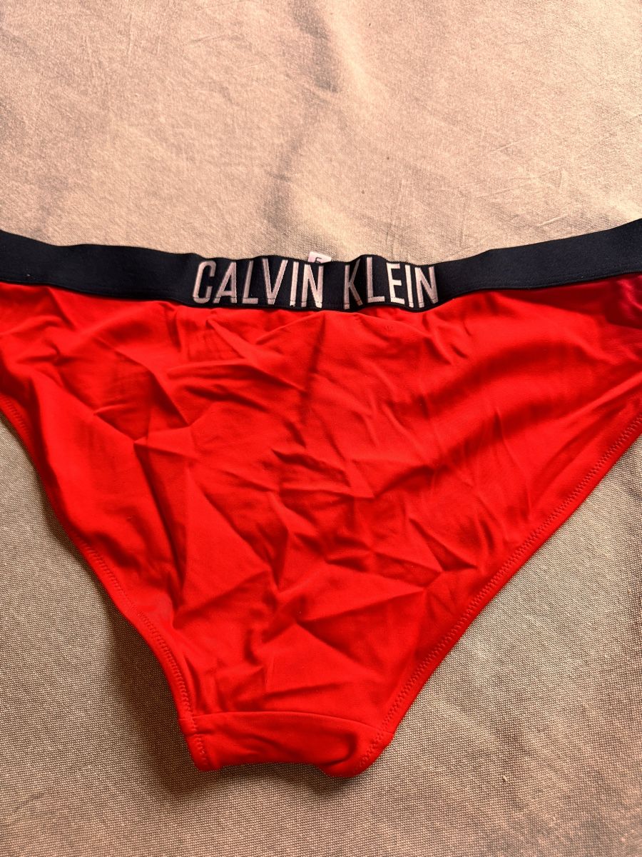 Calvin Klein Costumi da bagno & Bikini: CK Bikiniset schwarz/rot L – Usato da Richterswil venduto da Manu55555 4