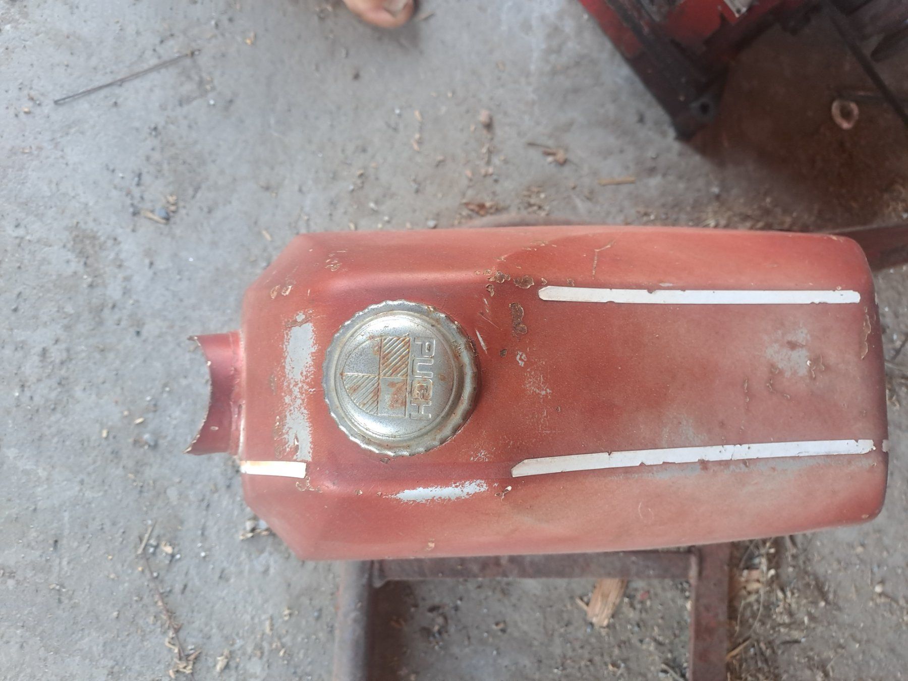 Puch Mofa-Ersatzteile: Puch Tank Deckel – Gebraucht aus Roggwil TG von kellerthomaserbel 1
