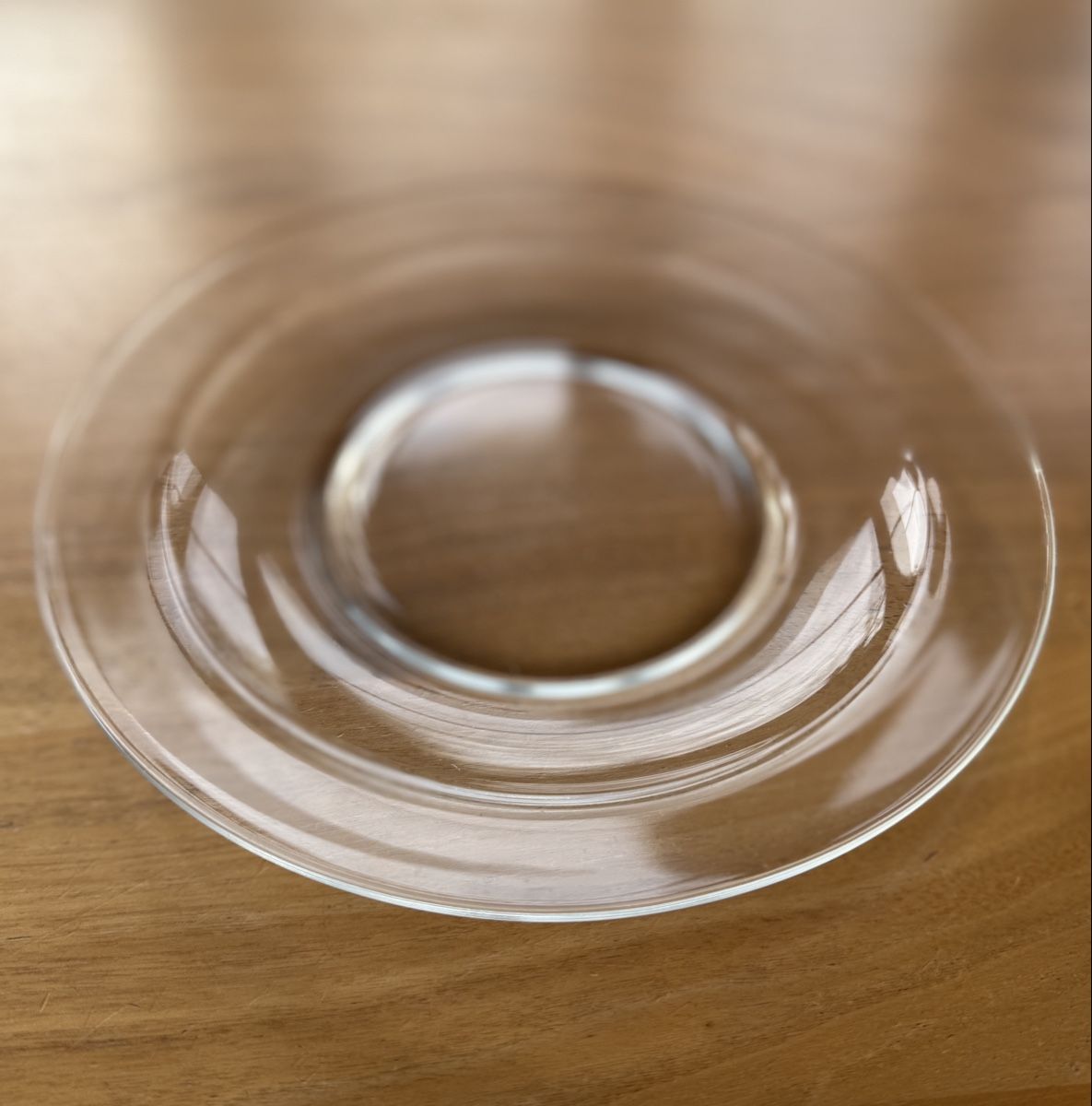 Piatti: Elegante Glasteller, fast neuwertig, Durchmesser 21cm – Usato da Bern venduto da Lexis6