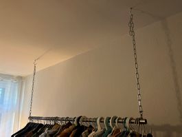 Kleiderstange hängend aus Metall (verstellbar)