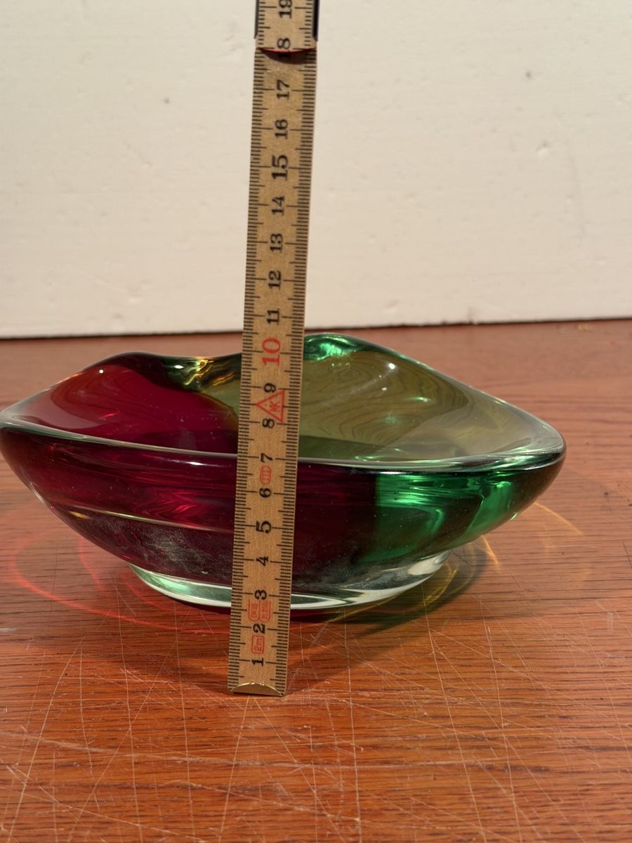 Portacenere: Vintage Emerald Green & Ruby Swirl Glass Ashtray Dish – Usato da Lausanne venduto da vas_mbk2 7
