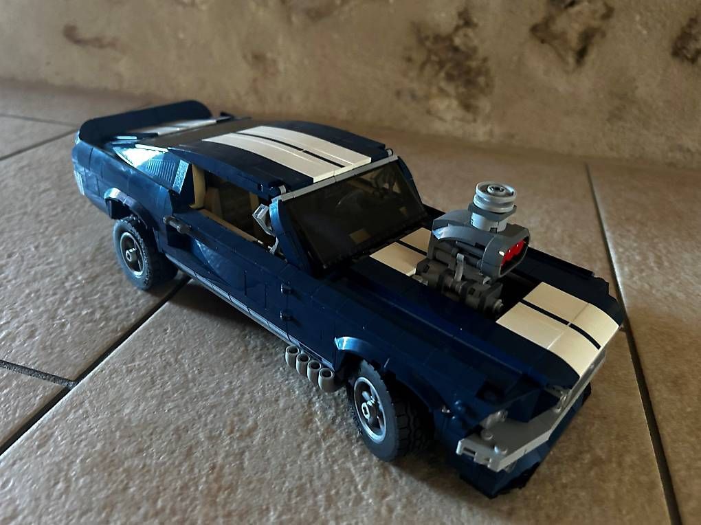 Kit di costruzioni: LEGO CREATOR Ford Mustang – Usato da Glovelier venduto da ALE_vtm5 2