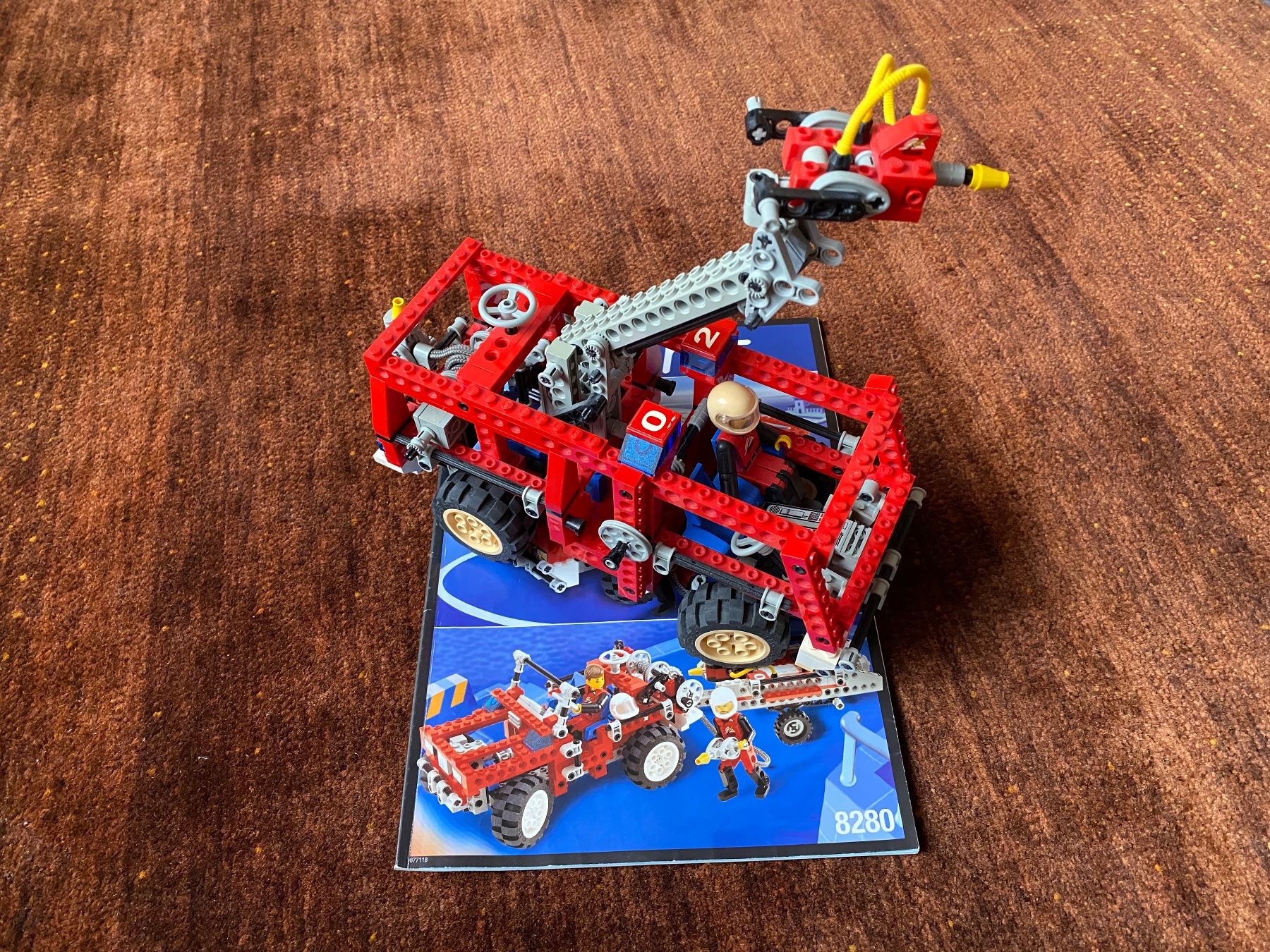 Lego Kit di costruzioni: 8280 LEGO Technic Fire Engine – Usato da Wattwil venduto da edel88 5