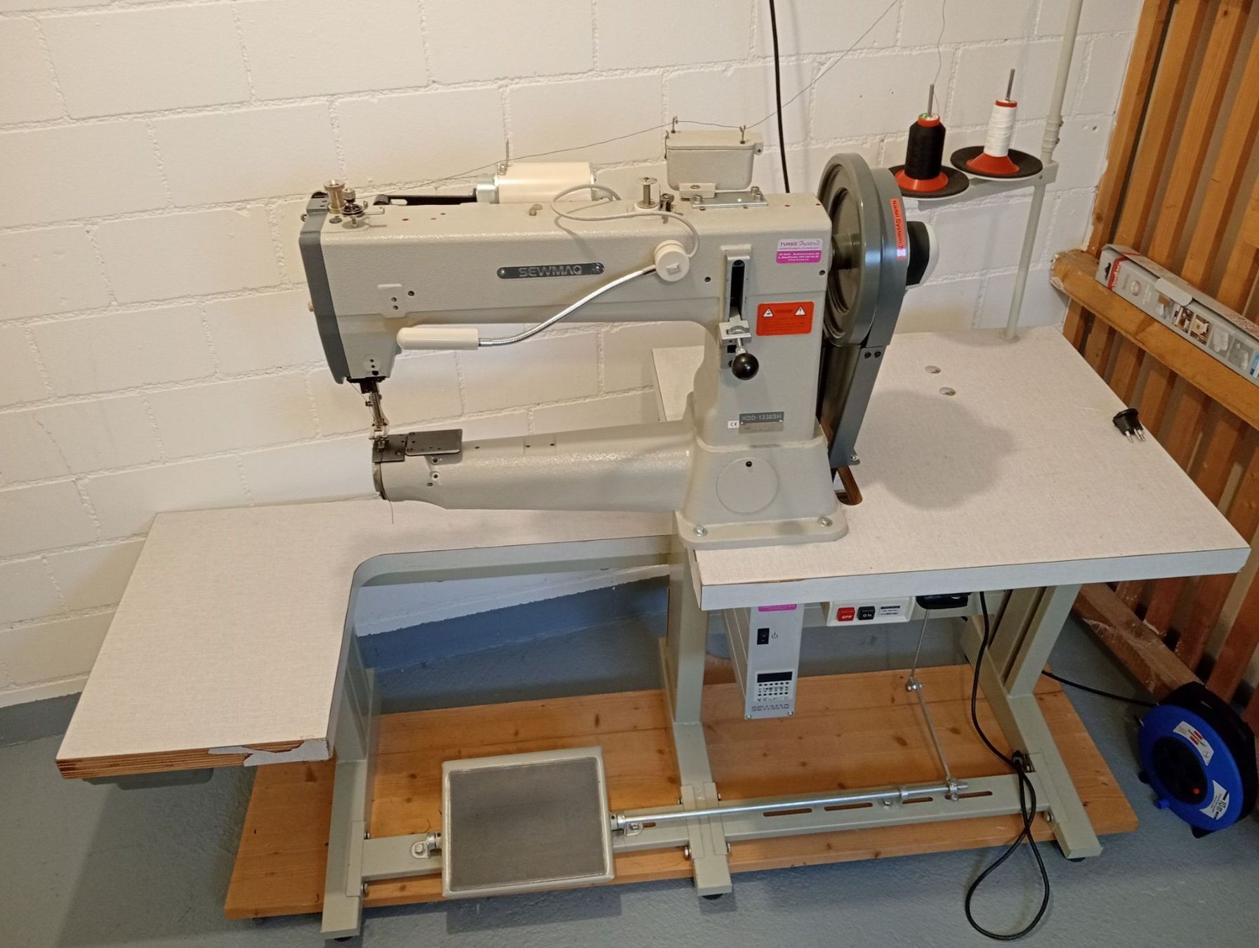 Machines à coudre: Sewmaq KD1338-SH – D'occasion à Lenzburg par Sedeth