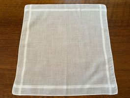 Taschentuch weiss mit Streifen 30x30cm