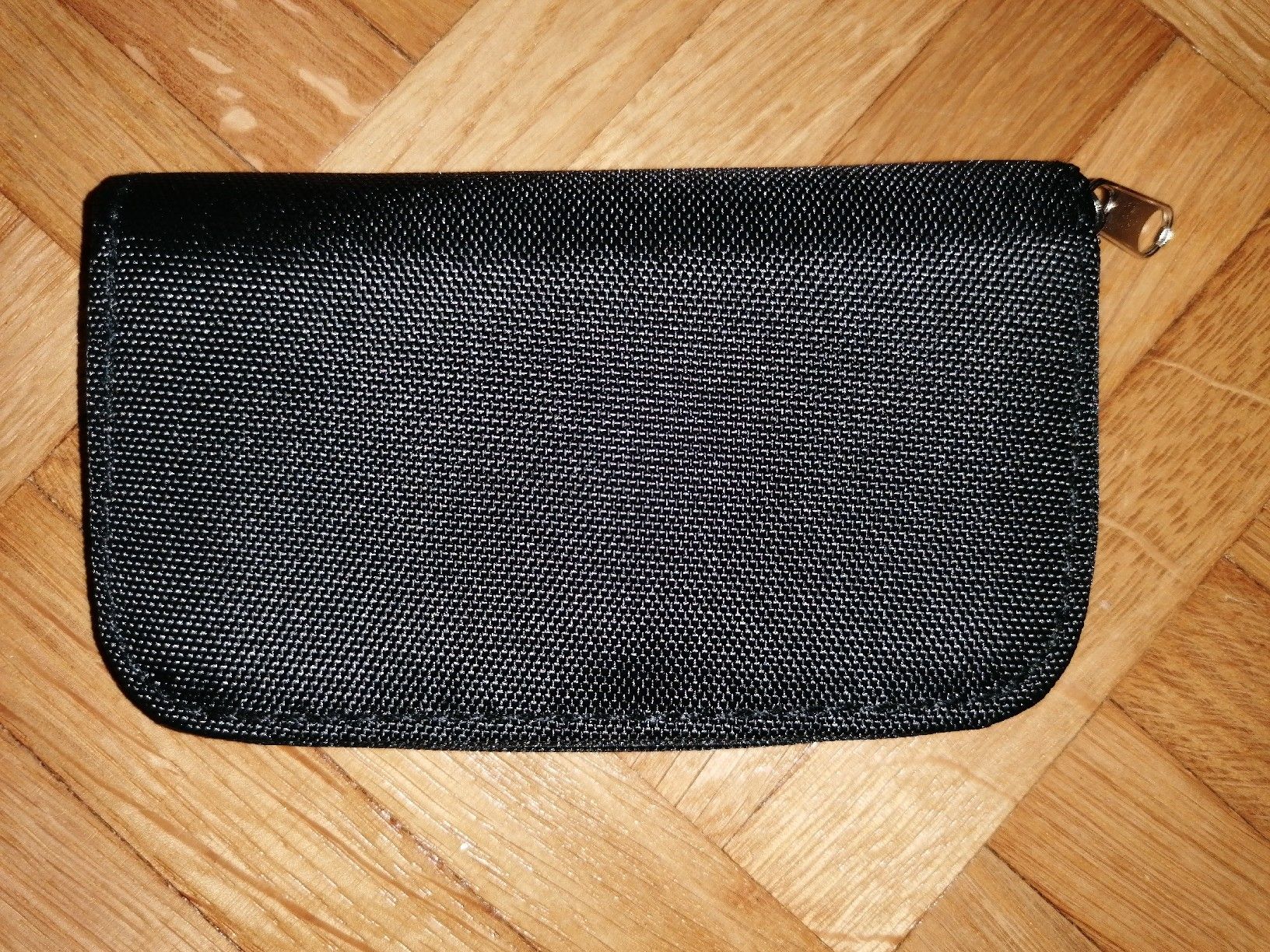 Altro in  Abbigliamento & Accessori: Tasche für SD karten – Nuovo (secondo la descrizione) da Dübendorf venduto da an_nk8z