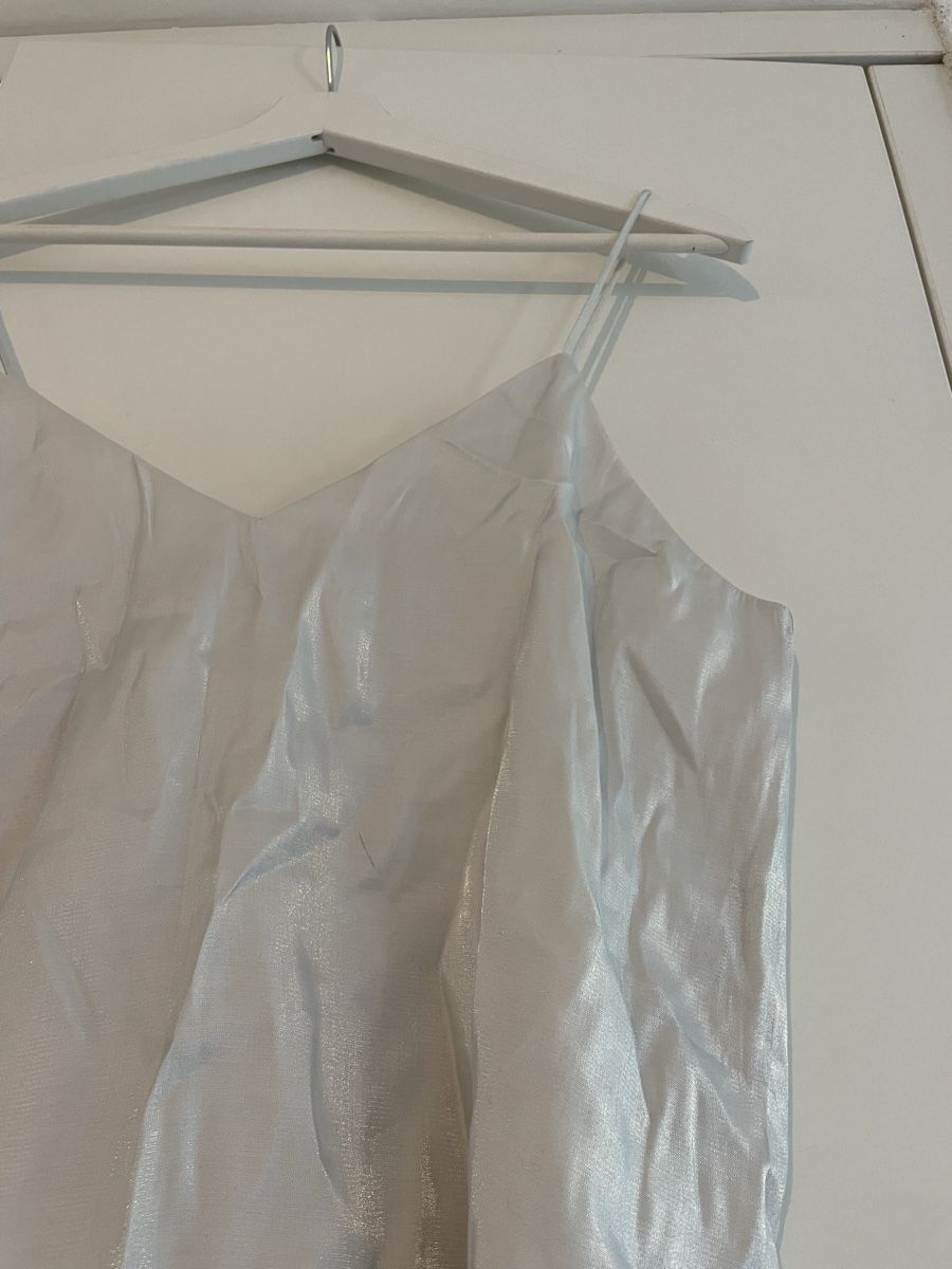 Mango Top: White metallic top – Nuovo (secondo la descrizione) da Roche VD venduto da closetcleanse 1