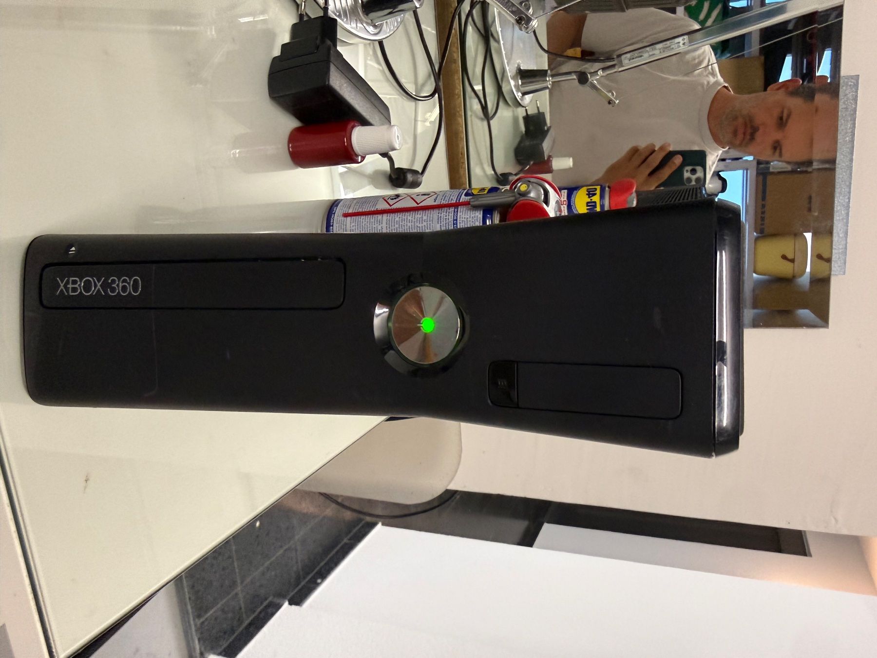 Microsoft Consoles: Xbox 360 mit drei Controller – D'occasion à Zürich par dan_7cj7 1