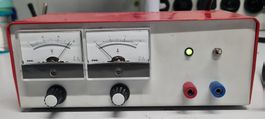 Labornetzgerät 0-28V, 0-2.2A Linear mit LM 723 Regler.