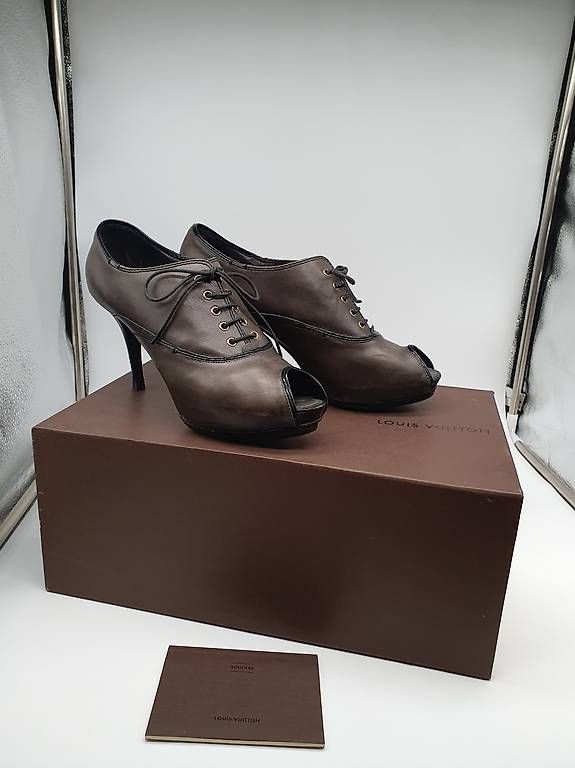 Louis Vuitton Scarpe da donna: Louis Vuitton originali numero 40 – Usato da Corteglia venduto da ila_kz6b