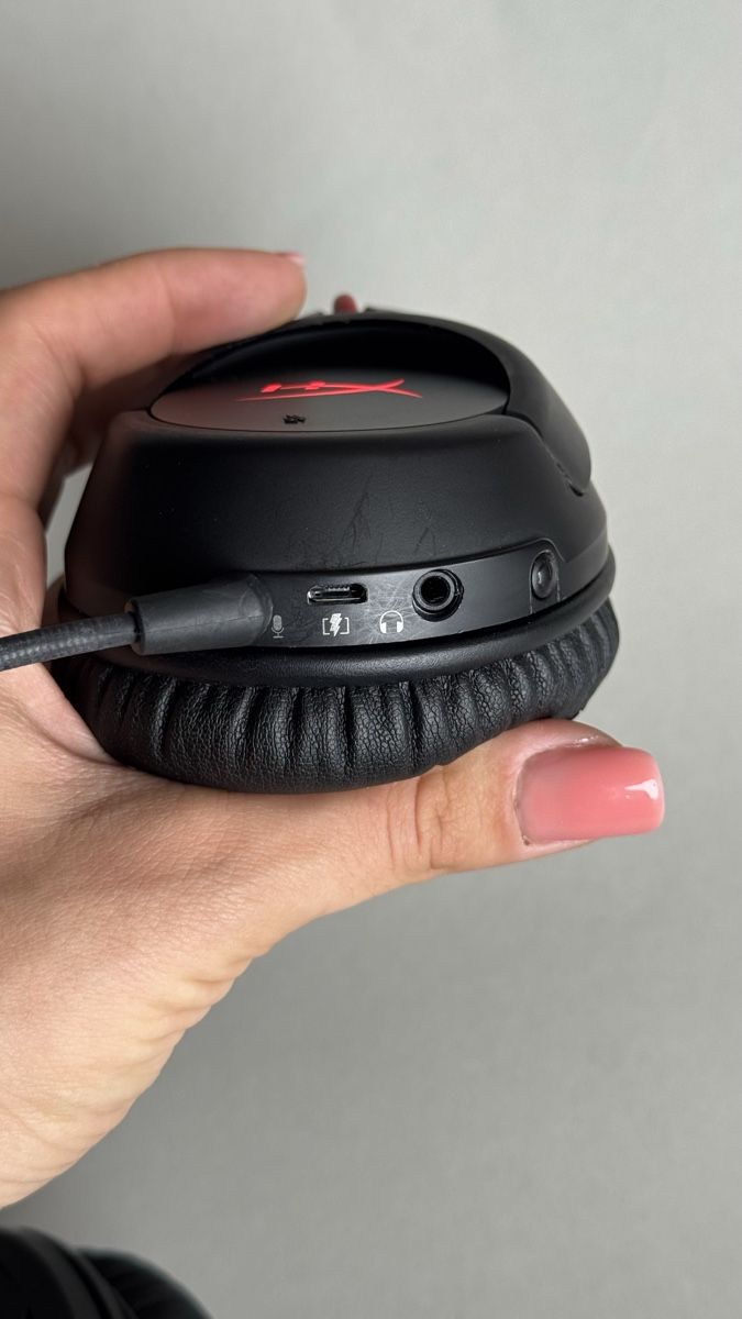 Hyperx Cuffie: HyperX Cloud Flight Wireless Gaming Headset (Ungetestet) – Usato da Rümlang venduto da vla_9g7d 6