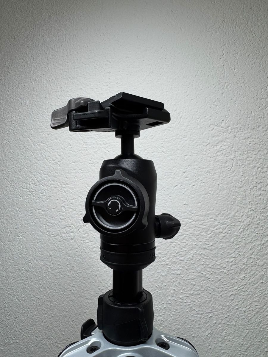 Manfrotto Trépieds & Accessoires: Manfrotto Befree Tripod – Neuf (Voir description) à Schindellegi par ghe_55kr 3
