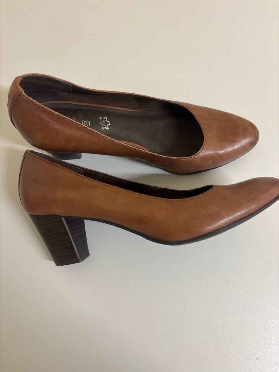 S.Oliver Scarpe da donna: S.Oliver Leder Pumps, hellbraun, Gr. 39 – Nuovo (secondo la descrizione) da Wallisellen venduto da ASZT 2