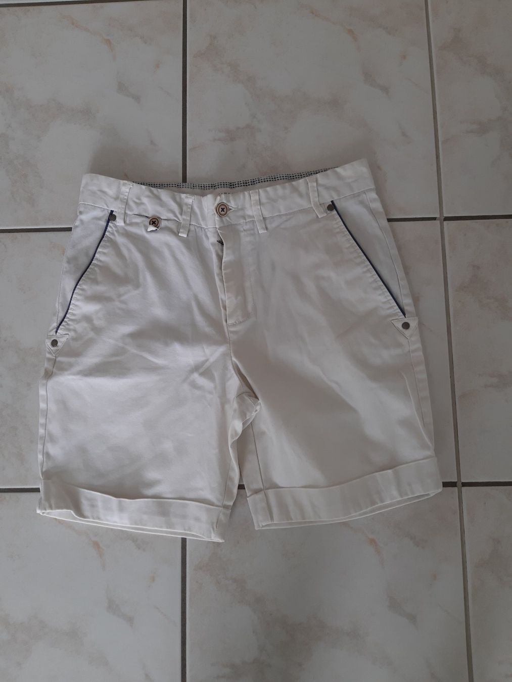 Zara Pantaloni: Zara Man Shorts Baumwolle Gr.30 – Usato da Schmitten FR venduto da ReniStern