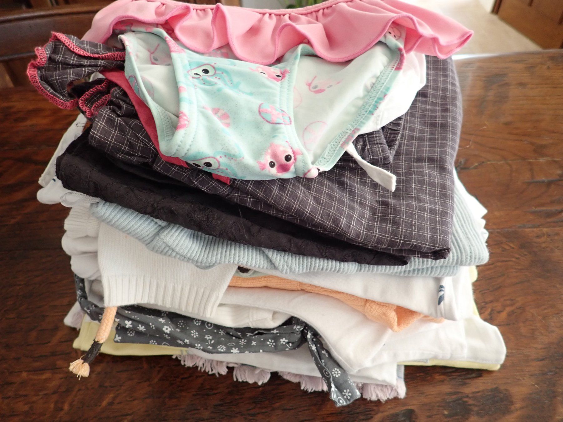 Lotti & Set di vestiti: Vêtements été 74 fille – Nuovo (secondo la descrizione) da Petit-Lancy venduto da camping_car 9