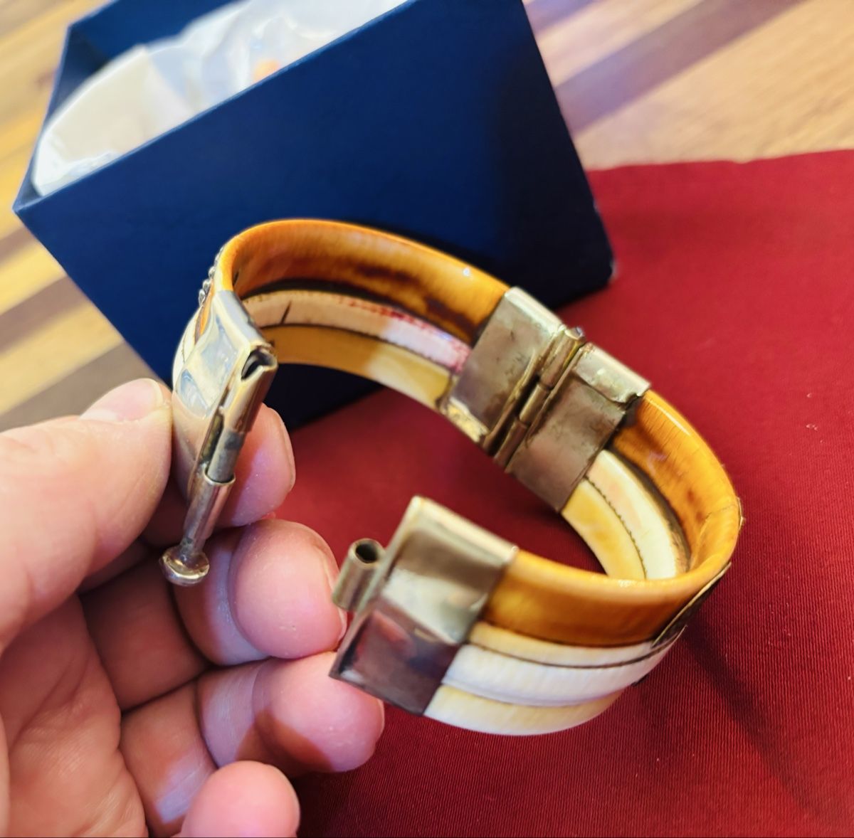 Armbänder & -reifen: Elegante bracciale vintage in osso e argento - Offerta! – Gebraucht aus Wallisellen von nick_1976blu 1