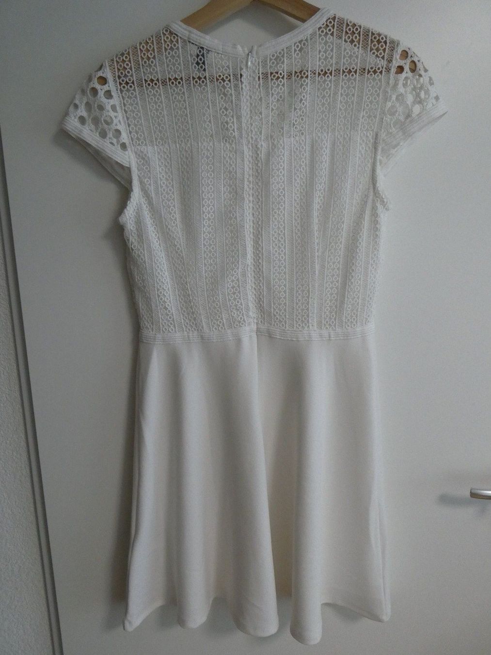 H&M Vestiti: Elegantes Kleid, weiss – Nuovo (secondo la descrizione) da Zürich venduto da Jo-Ma 2