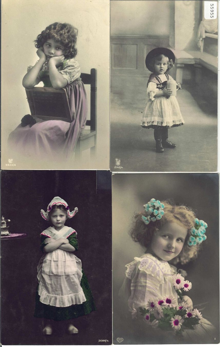 Cartes postales: 4 AK - Kleine Mädchen - petites filles – D'occasion à Ettingen par Kartenplanet
