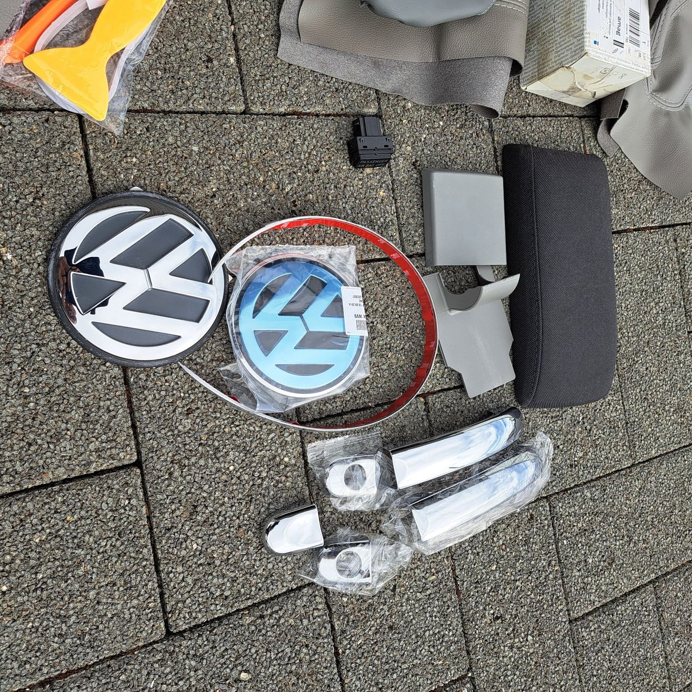 VW Tutti pezzi di ricambio auto: Vw New Beetle Cabrio  Ersatzteile – Usato da Lyss venduto da pet_69c5 2
