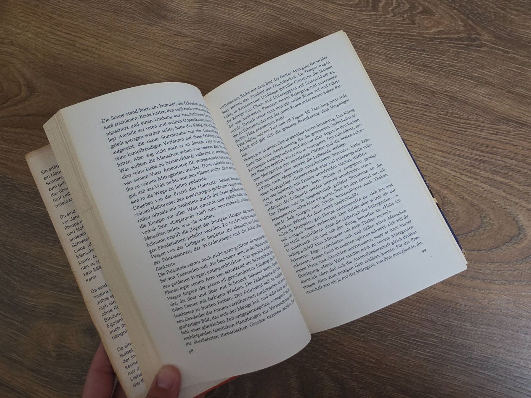 Bücher: Roman "Das Medaillon" von C.C. Bergius – Gebraucht aus Nebikon von Japostyle_2 5