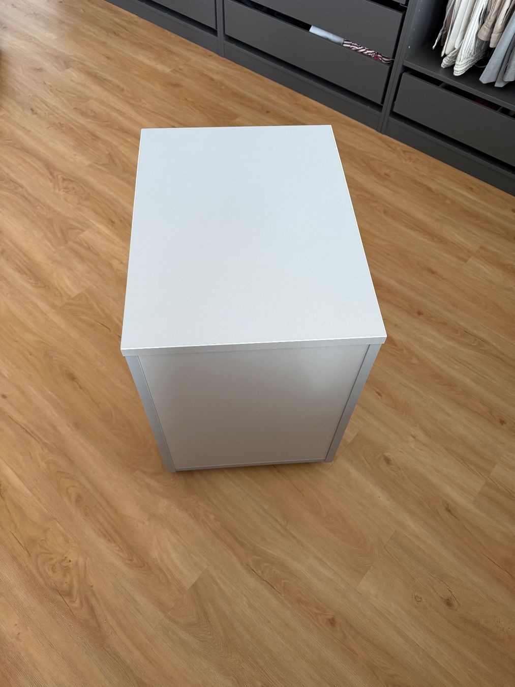 Korpus: Hochwertiger Rollcontainer – Gebraucht aus Bronschhofen von thewolfofwallstreet 1