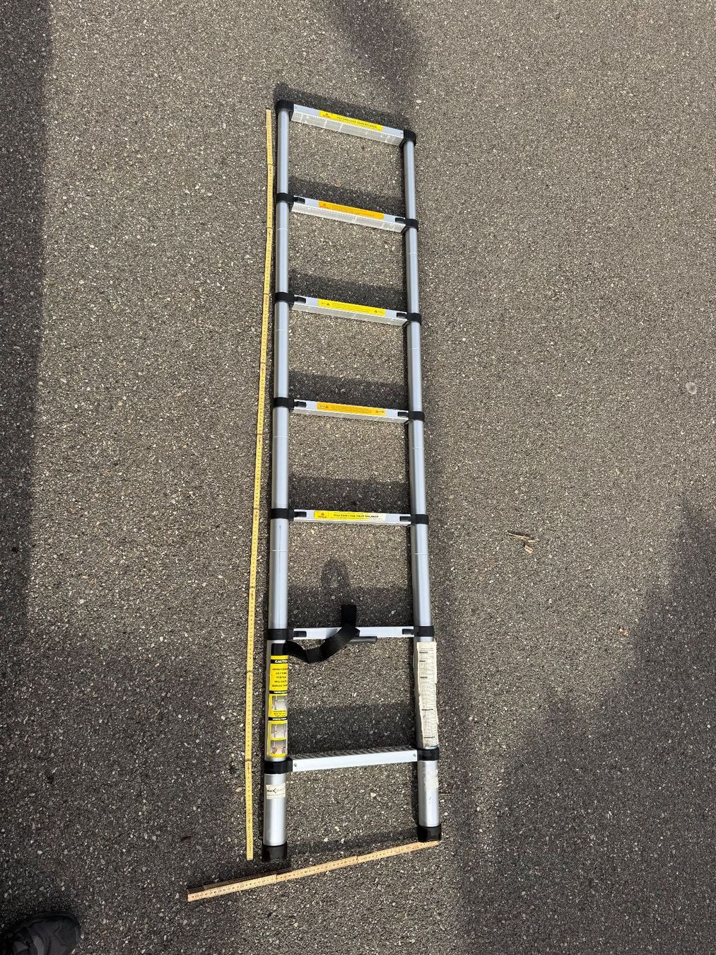 Scale: Kompakte Teleskopleiter – Usato da Hubersdorf venduto da Gewonnen 7