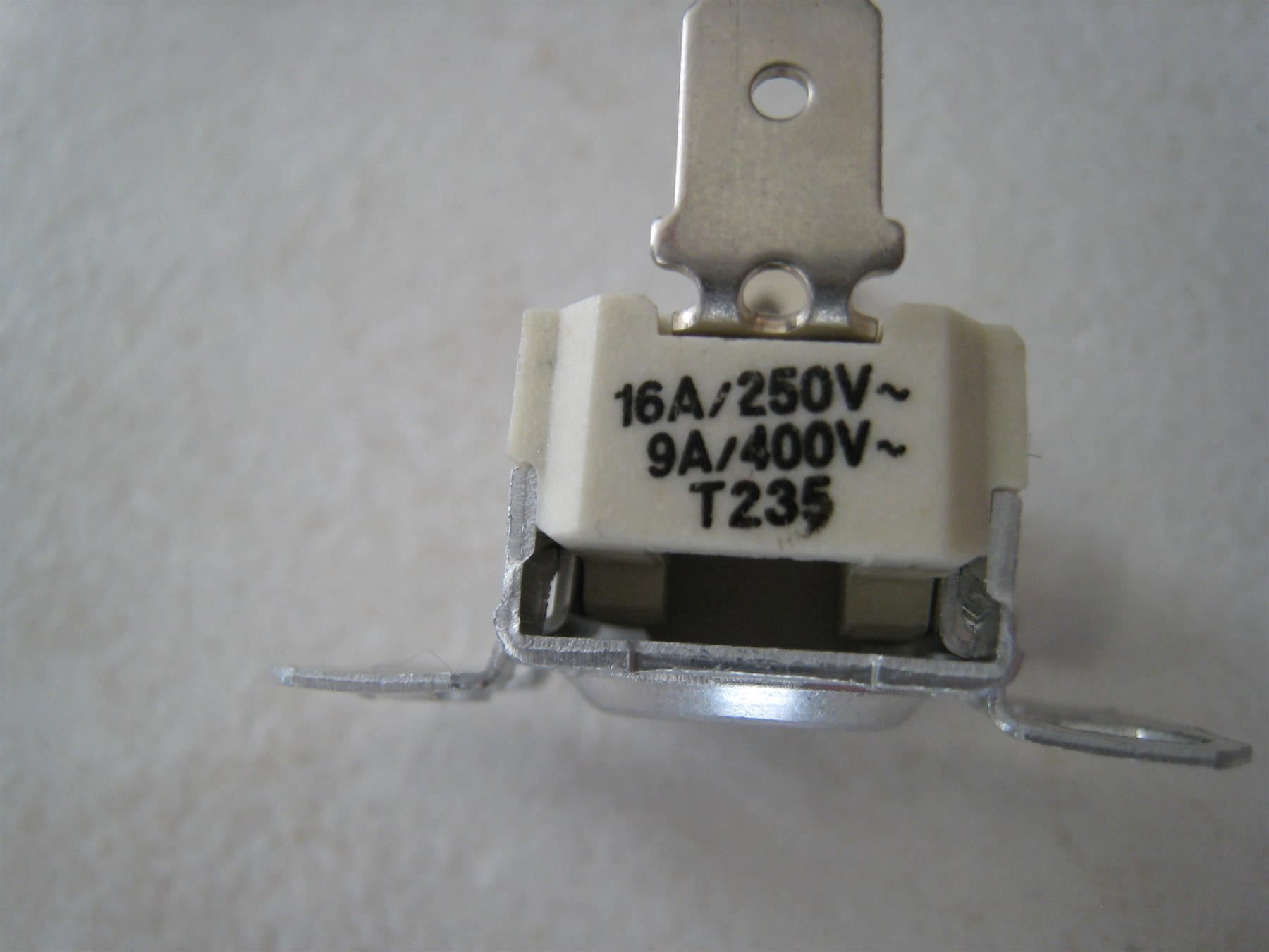 Elektronikbauteile: ***** Thermostat T235°  - Bosch - Siemens – Gebraucht aus Villaz-St-Pierre von Ubid 1