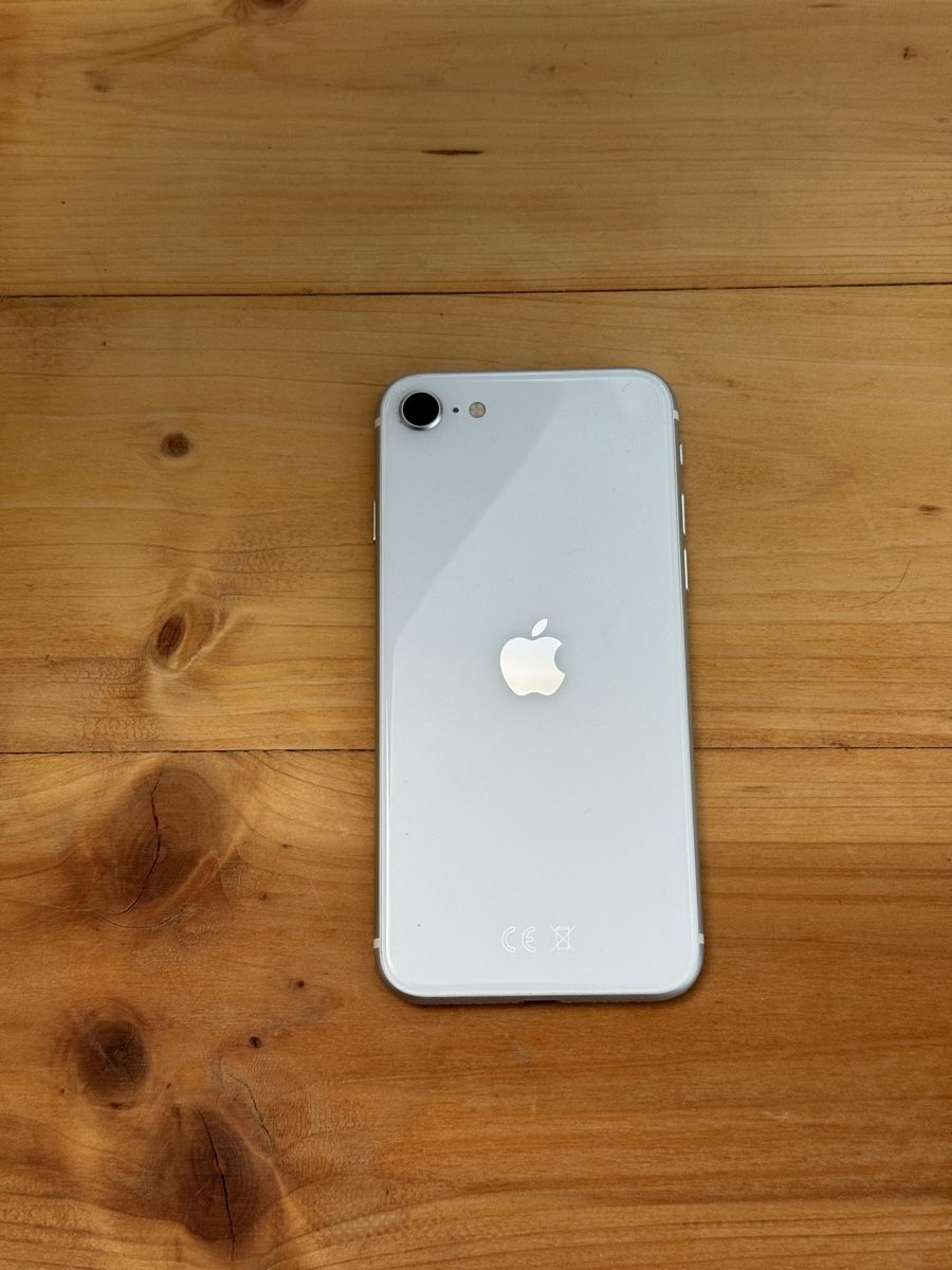 Apple Portables: iPhone SE 2nd Gen 256GB white with Box Good Condition – D'occasion à Wetzikon ZH par sackheimbeutlin 1