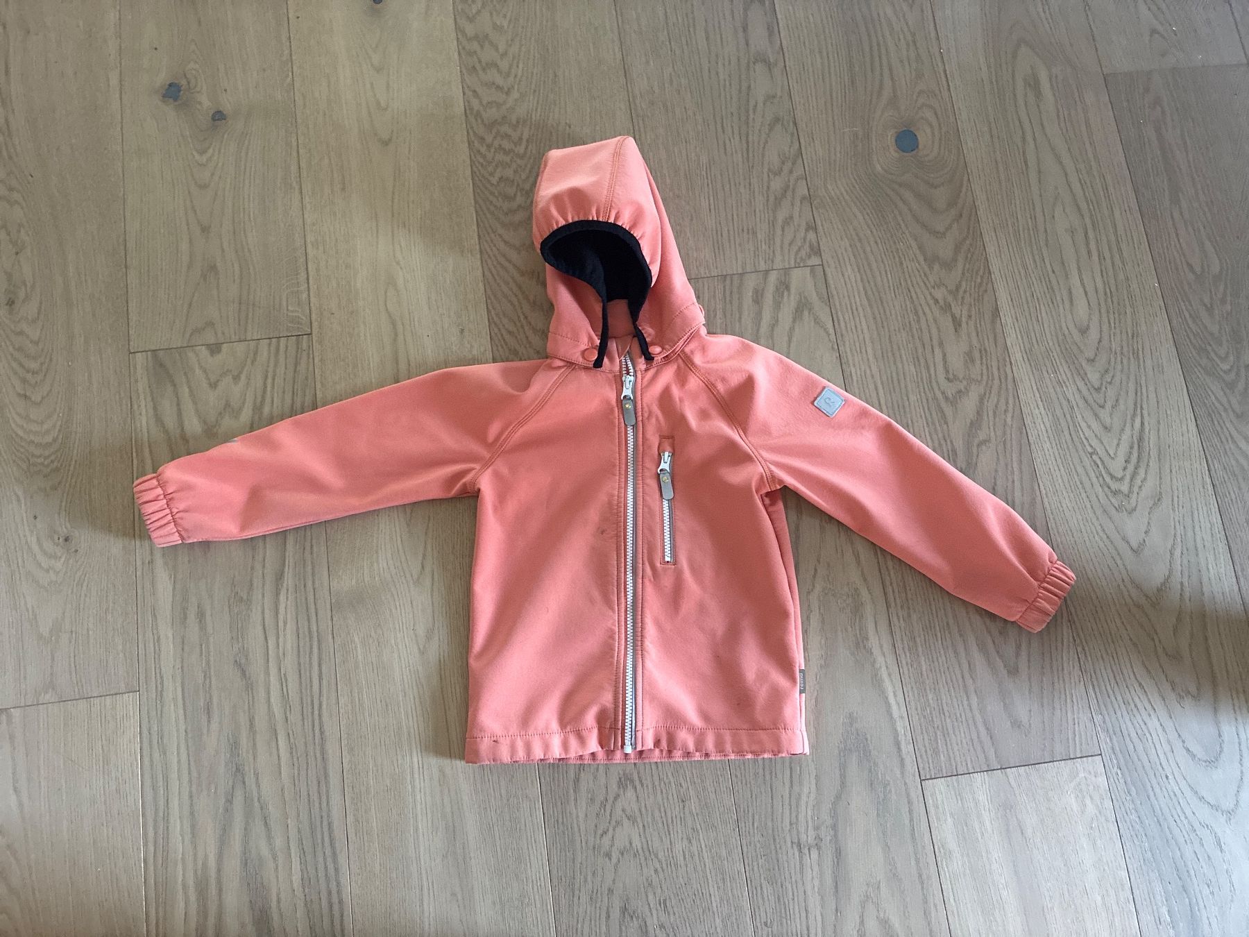 Reima Vestes & Manteaux: Softshelljacke Reima Mädchen korall rosa 110 – D'occasion à Niederwil AG par Aloha32