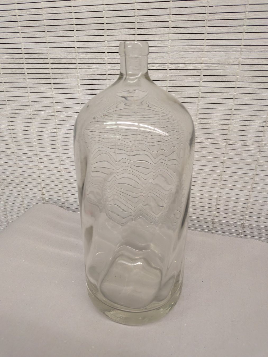 Hürlimann Bottiglie: Grosse Hürlimann Luzern Syphonflasche – Usato da Emmen venduto da Brockofsky