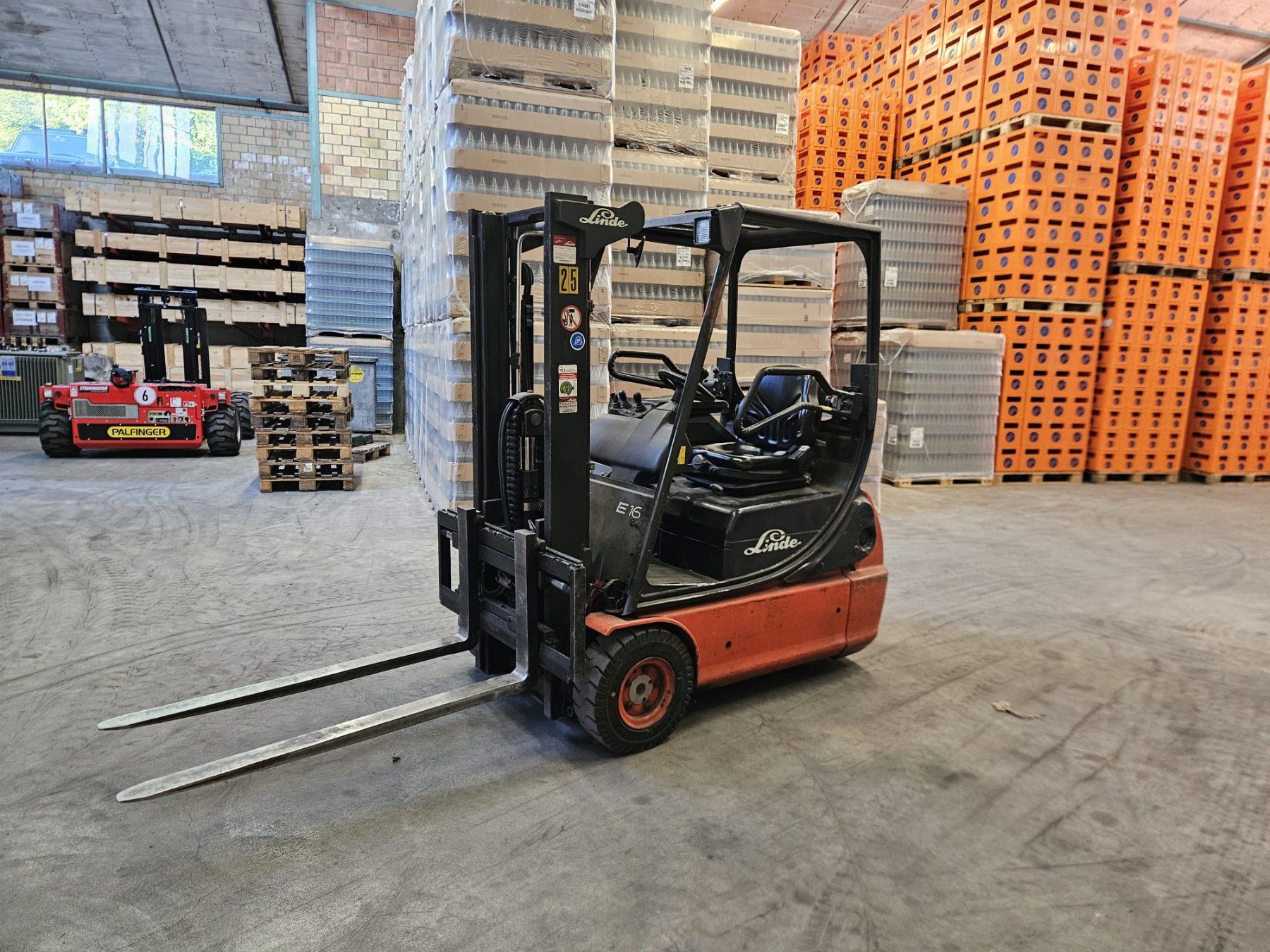 Linde Gabelstapler & Hubwagen: Linde Elektro Stapler E16 inkl. Ladegerät – Gebraucht aus Oberriet SG von gtoag